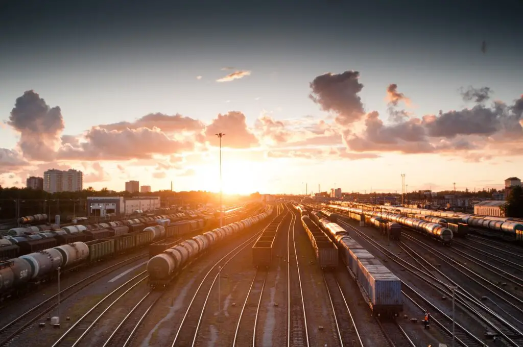 Waar ligt spoor 8: centrumzijde of Hnzelanszijde?
