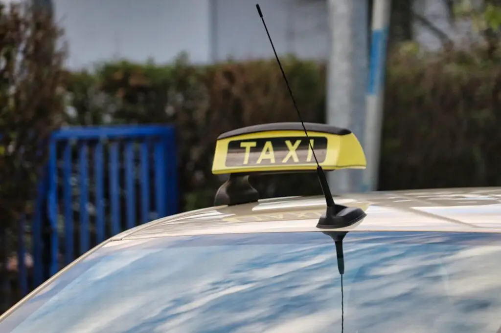 Waar vind ik een taxi standplaats in de buurt?