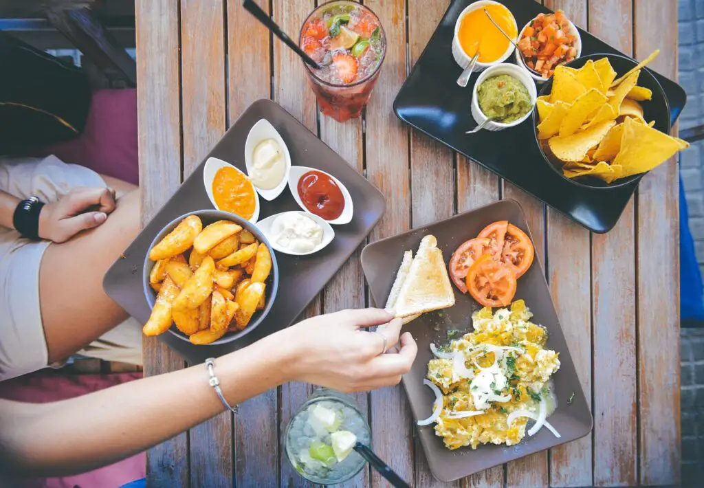 Waar kun je lunchen in Zwolle nabij het station?